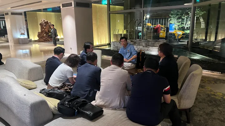 餐敘之外，延續彼此的交流（19）