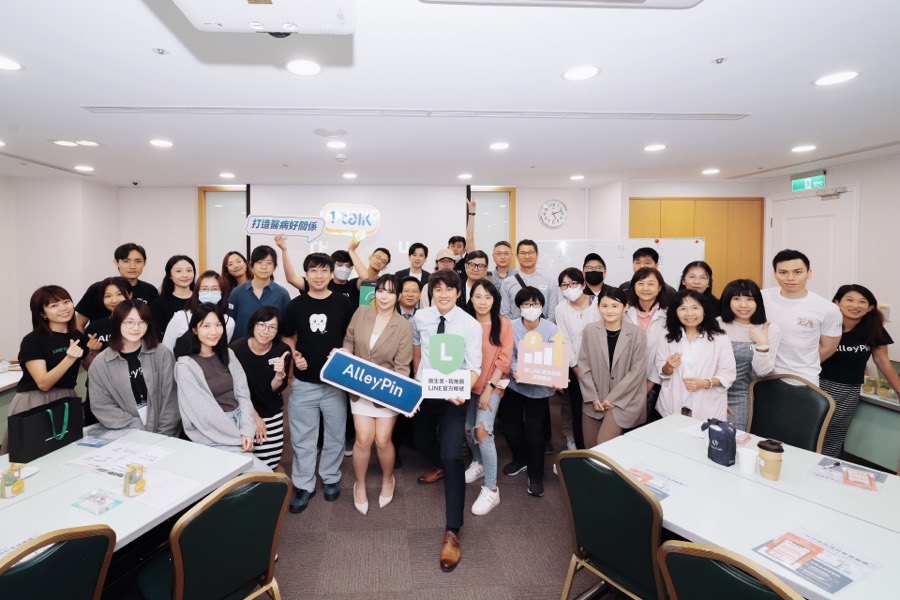 LINE 醫療溝通工作坊全體學員大合照